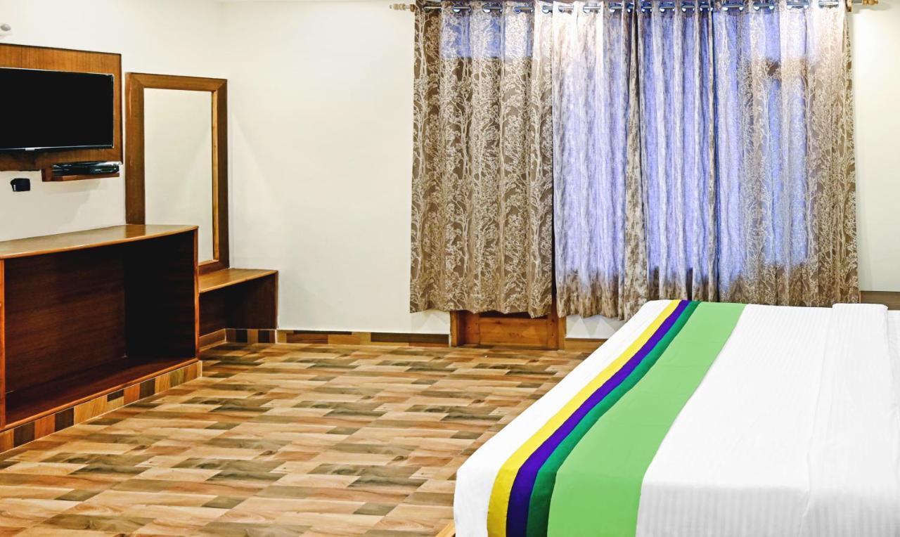 Treebo Dev With Valley View, Mall Road Manāli Exterior foto
